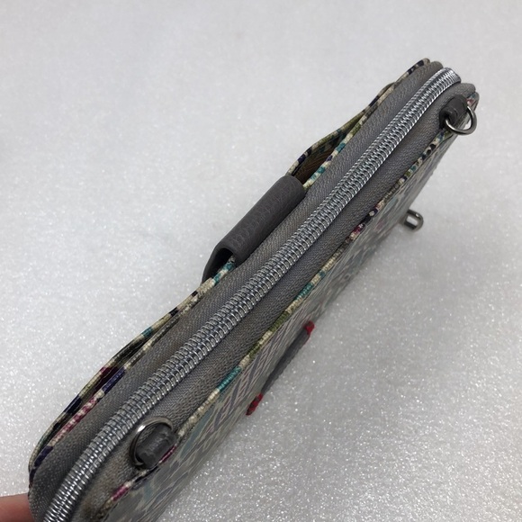 Sakroots Wallet Gray Artsy Zip Around - Picture 16 of 16